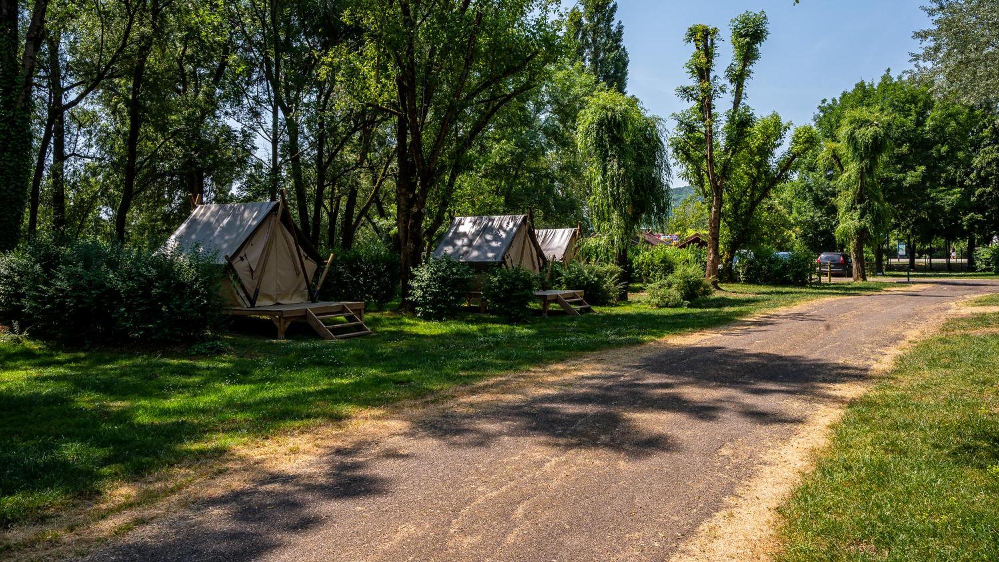 Camping Vesoul Vaivre-et-Montoille Экстерьер фото